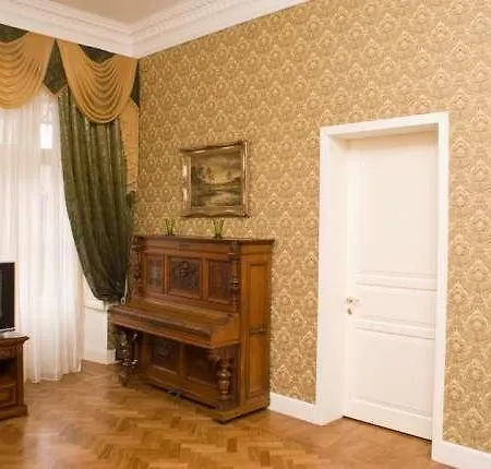 Апартаменти Apartamienty V Samom Tsientrie Odiessy!