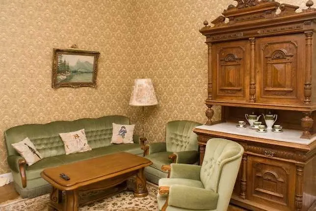 Apartamienty V Samom Tsientrie Odiessy! 오데사